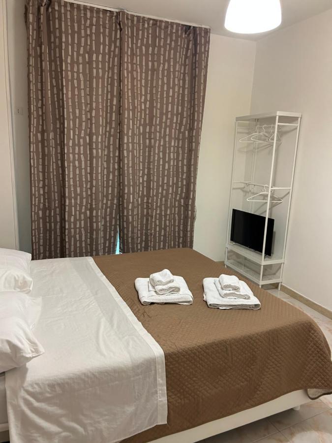 Happy Fly Hotel Наполи Екстериор снимка